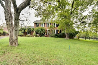104 Lexington Station, Hendersonville, TN 37075