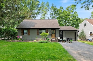 22 Briggs Ave, Fairport, NY 14450
