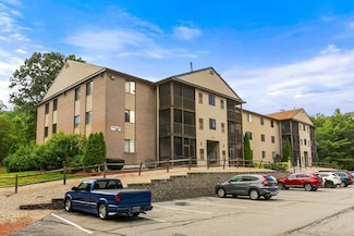 10 Village Ln Unit 21, Tyngsboro, MA 01879
