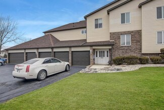 5060 Spinnaker Ln Unit A, Crown Point, IN 46307