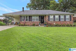 877 Twin Lake Dr NE, Birmingham, AL 35215