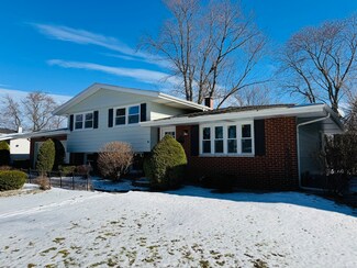 18947 Ridgewood Ave, Lansing, IL 60438