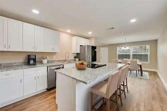 5040 Hollow Ridge Rd, Dallas, TX 75227
