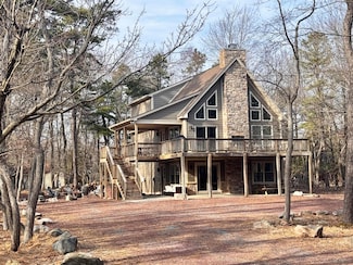 58 Pineknoll Dr, Lake Harmony, PA 18624