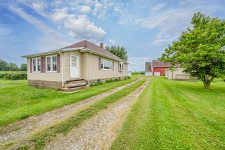 7104 Hollywood Rd, Berrien Springs, MI 49103