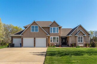 1605 Deer Run Rd, Oak Grove, MO 64075