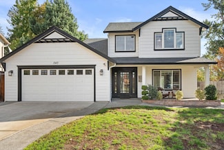 543 Hoover Park Dr, Medford, OR 97504