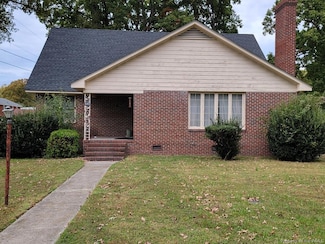 515 18th St, West Point, VA 23181