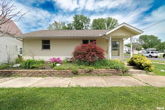 329 State St, Pekin, IL 61554