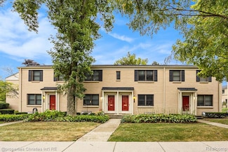 1986 Graefield Rd, Birmingham, MI 48009