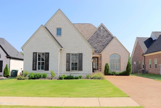 1716 Lia Ln, Southaven, MS 38672