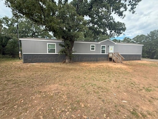 137 Santa Fe Trail Dr, Nocona, TX 76255