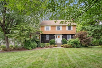 25 Marshall St, North Reading, MA 01864