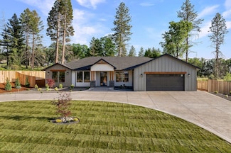 904 Waggoner Rd, Paradise, CA 95969