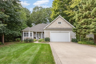 13785 Lake Sedge Dr, Grand Haven, MI 49417