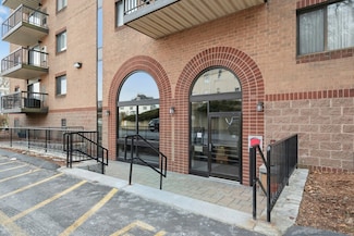 500 Salem St Unit 808, Medford, MA 02155