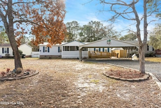 463 Kara Dr SW, Shallotte, NC 28470