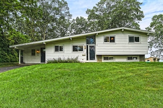 23 Briarwood Dr, Old Saybrook, CT 06475