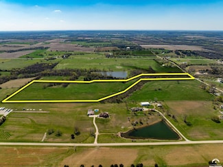 1036 E 1700 Rd, Lawrence, KS 66046