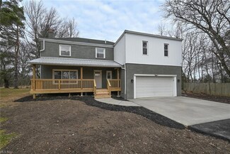 2737 E Sprague Rd, Seven Hills, OH 44131
