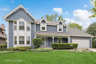 16 Rock River Ct, Naperville, IL 60565