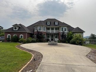210 Reverend Bill Perkins Rd, Williamsburg, KY 40769