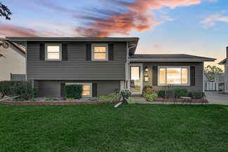 804 Oday Dr, Griffith, IN 46319