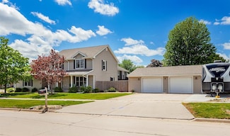 801 N 15th St, Indianola, IA 50125