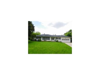 3301 Iowa Ave SE, Cedar Rapids, IA 52403