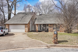 912 W Park Ct, Broken Arrow, OK 74011