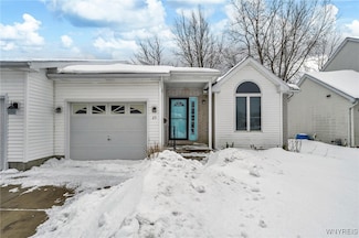 25 Kelly Ct, Lancaster, NY 14086