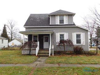 1028 Alger St, Fremont, OH 43420