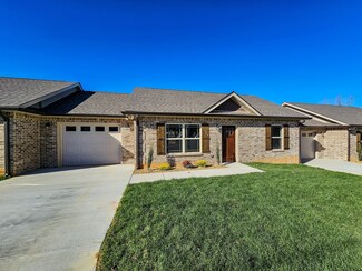 1525 Green Ln, Shelbyville, TN 37160
