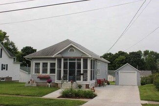 513 W Morris St, Morrison, IL 61270