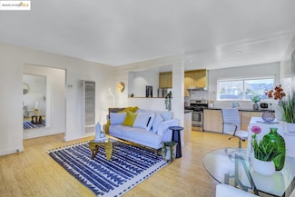 2327 10th St Unit 4, Berkeley, CA 94710