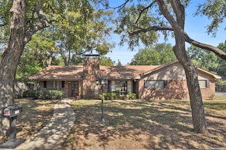 1107 Stanwood Ave, Cleburne, TX 76033