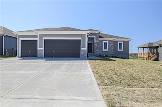 1012 Fox Trot Dr, Odessa, MO 64076