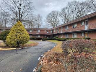 72 W Shore Rd Unit 3, Warwick, RI 02889