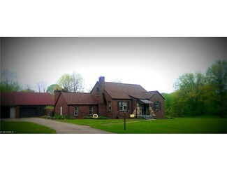 207 Burkhardt Ave NE, Canton, OH 44704