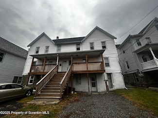 212 E Elm St, Dunmore, PA 18512