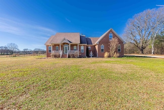 1253 Clement Rd, Russellville, AL 35654