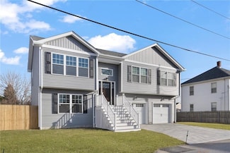 99 Draper St, Pawtucket, RI 02861