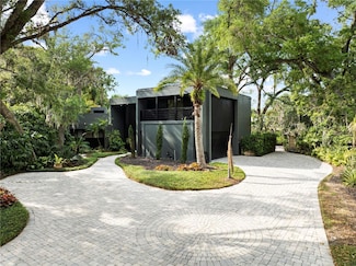 410 Montrose Ave, Temple Terrace, FL 33617