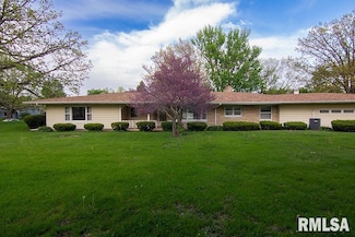 4427 Northwest Blvd, Davenport, IA 52806
