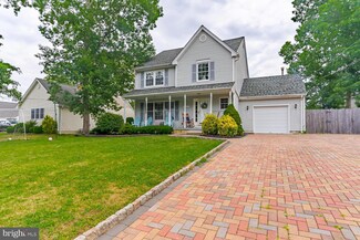 185 Stowaway Rd, Manahawkin, NJ 08050