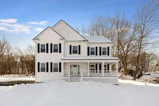 98 Gile St, Haverhill, MA 01830