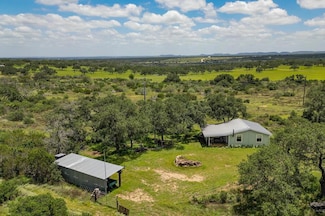 691 Grape Creek Unit 5, Johnson City, TX 78636