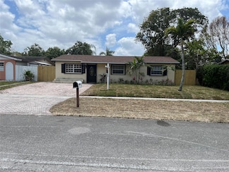 7212 SW 4th St, North Lauderdale, FL 33068