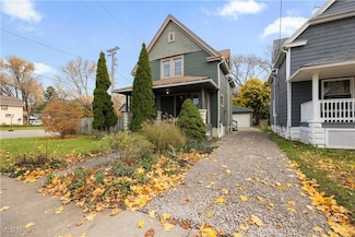 3025 W 103rd St, Cleveland, OH 44111