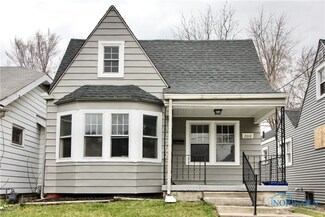 2018 Barrows St, Toledo, OH 43613